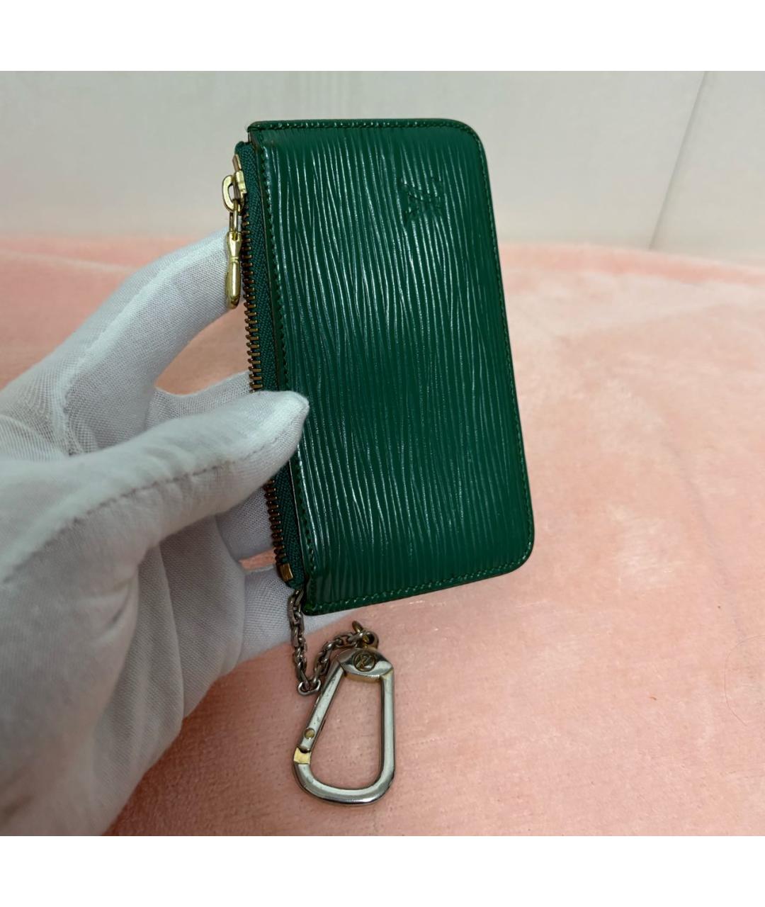 LOUIS VUITTON Зеленый брелок, фото 4