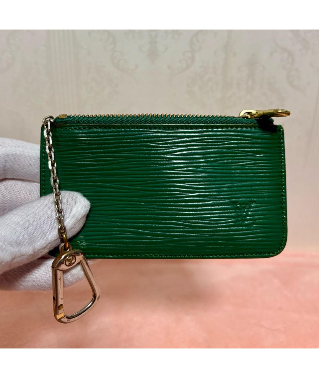 LOUIS VUITTON Зеленый брелок, фото 2