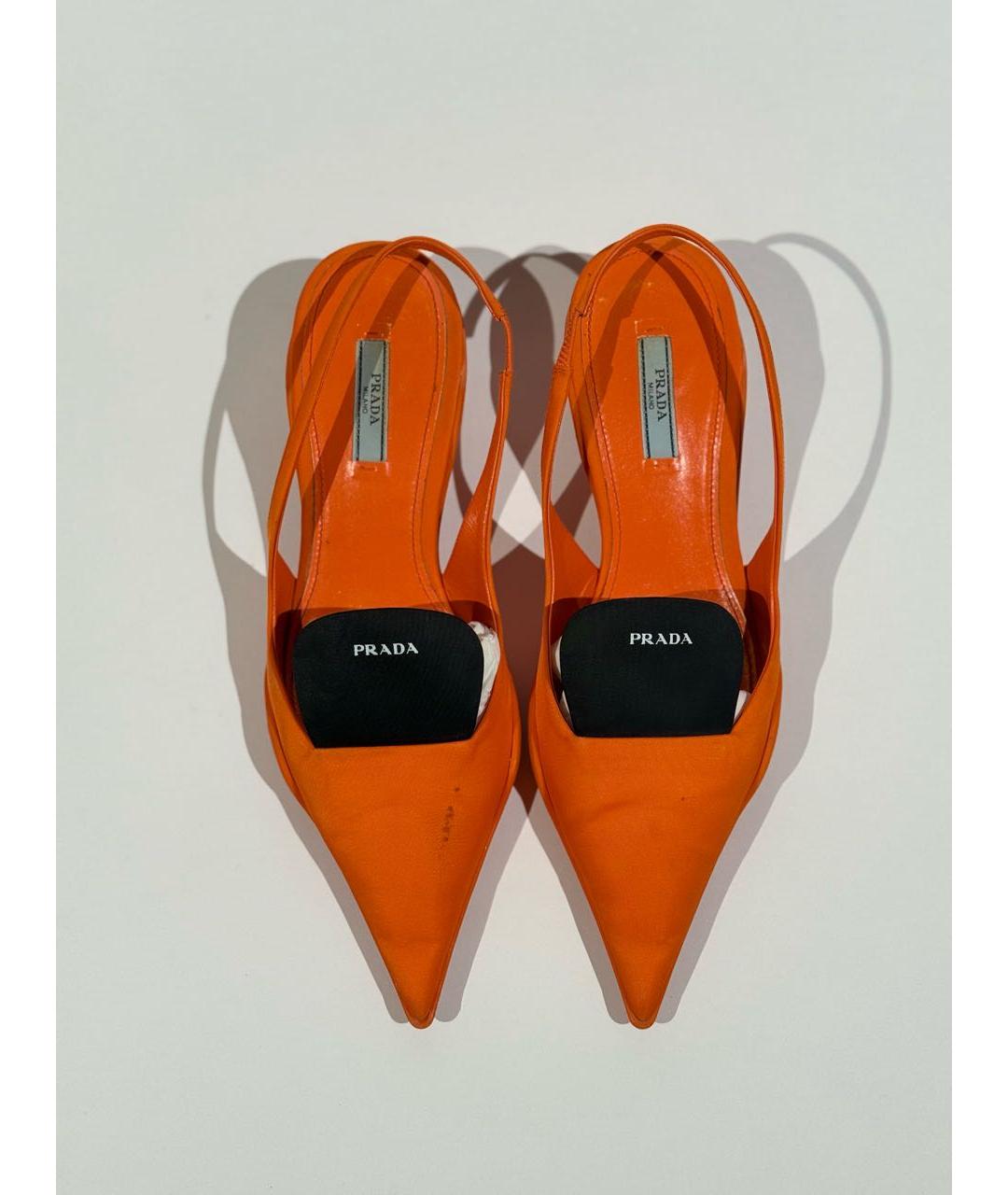 PRADA Оранжевое текстильные туфли, фото 2