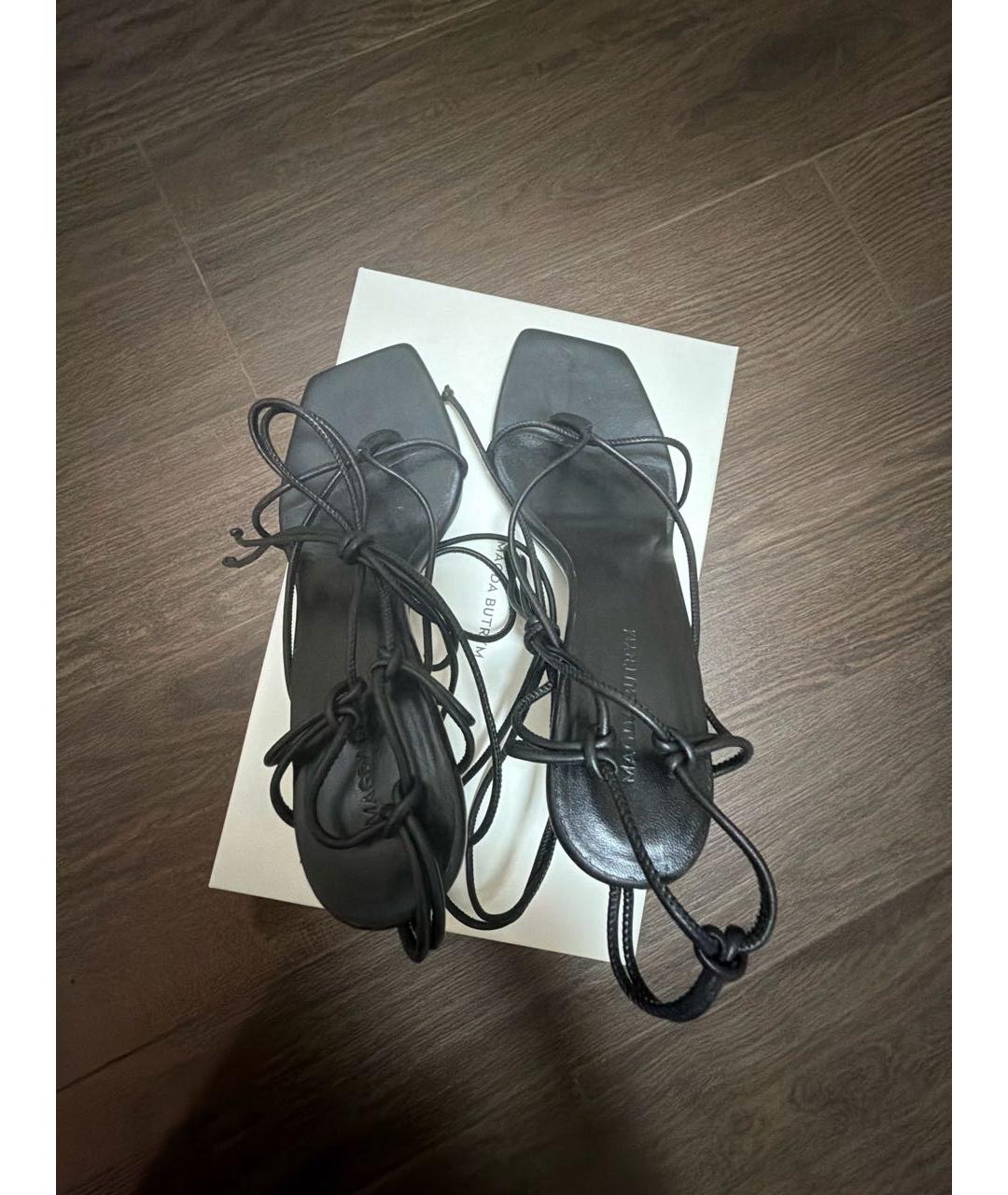 MAGDA BUTRYM Черные кожаные босоножки, фото 3