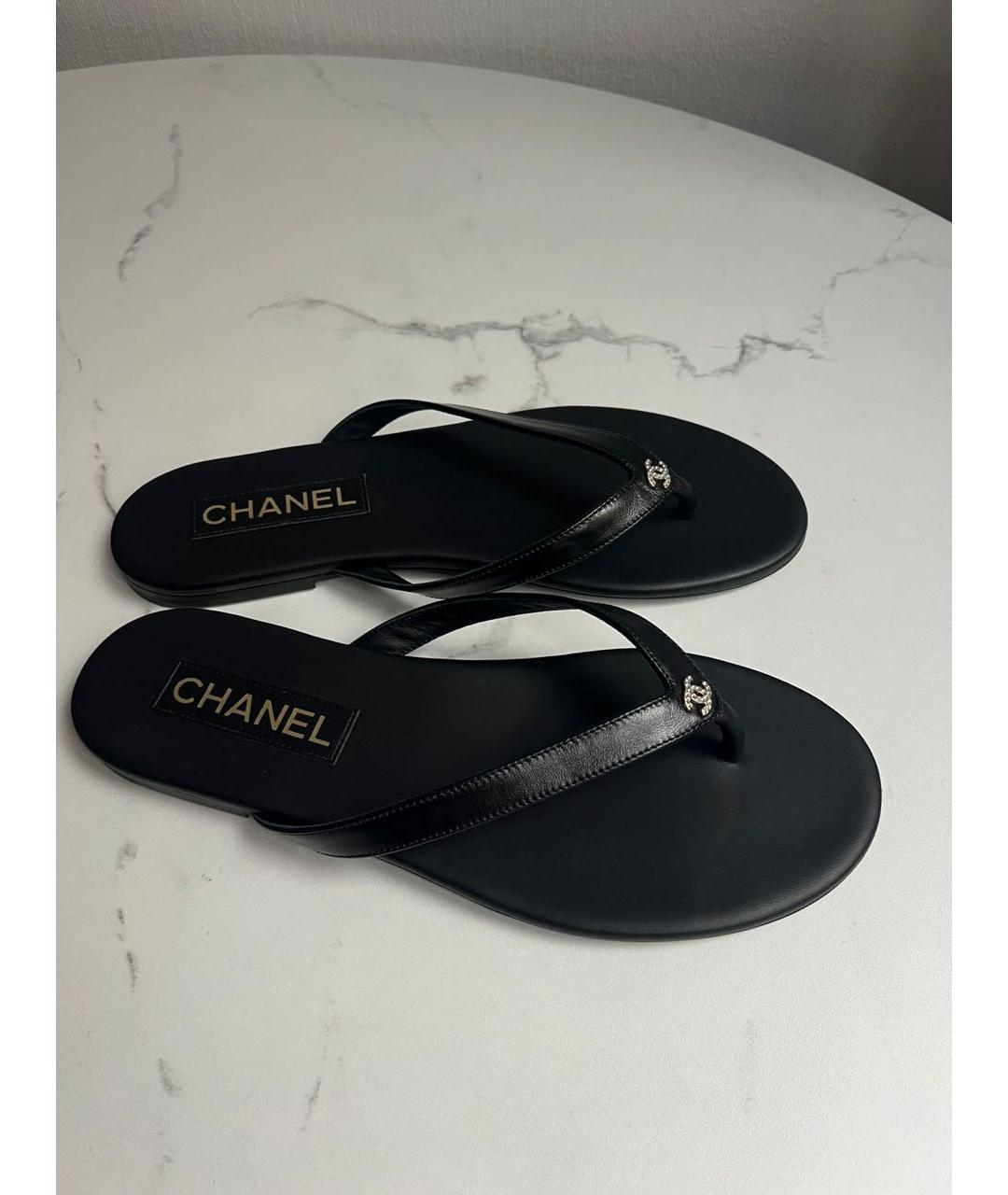 CHANEL Черные кожаные шлепанцы, фото 2