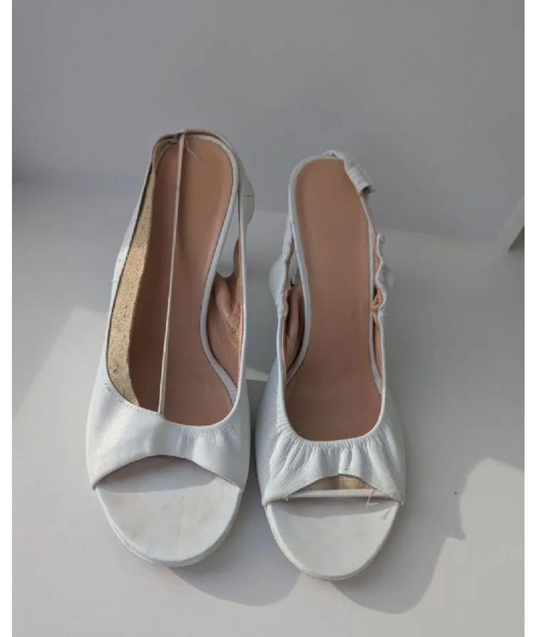 MAISON MARGIELA Белые кожаные босоножки, фото 2