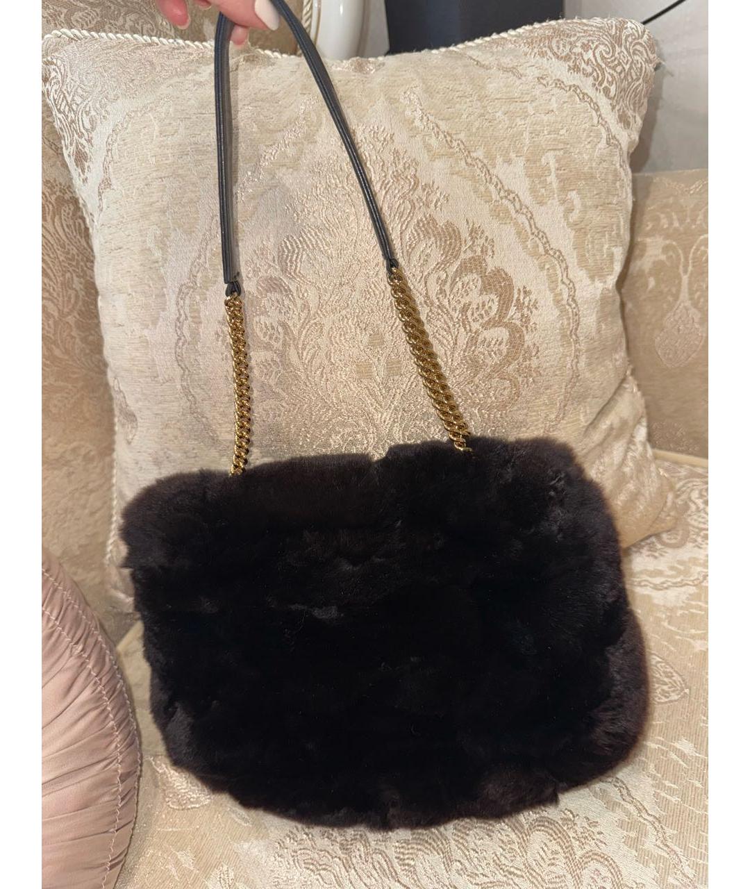 CHANEL Черная меховая сумка с короткими ручками, фото 2