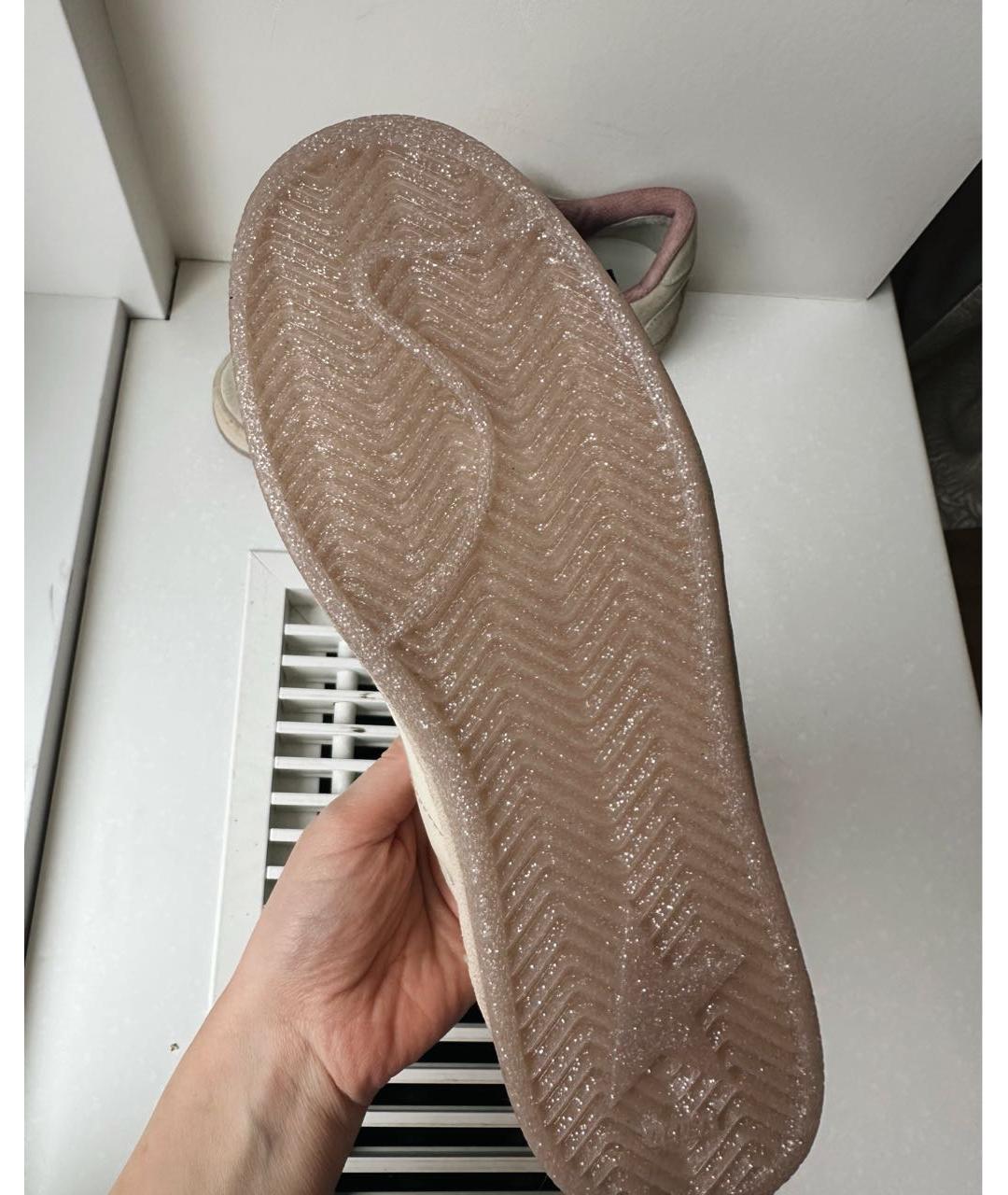 GOLDEN GOOSE DELUXE BRAND Белые замшевые кеды, фото 3