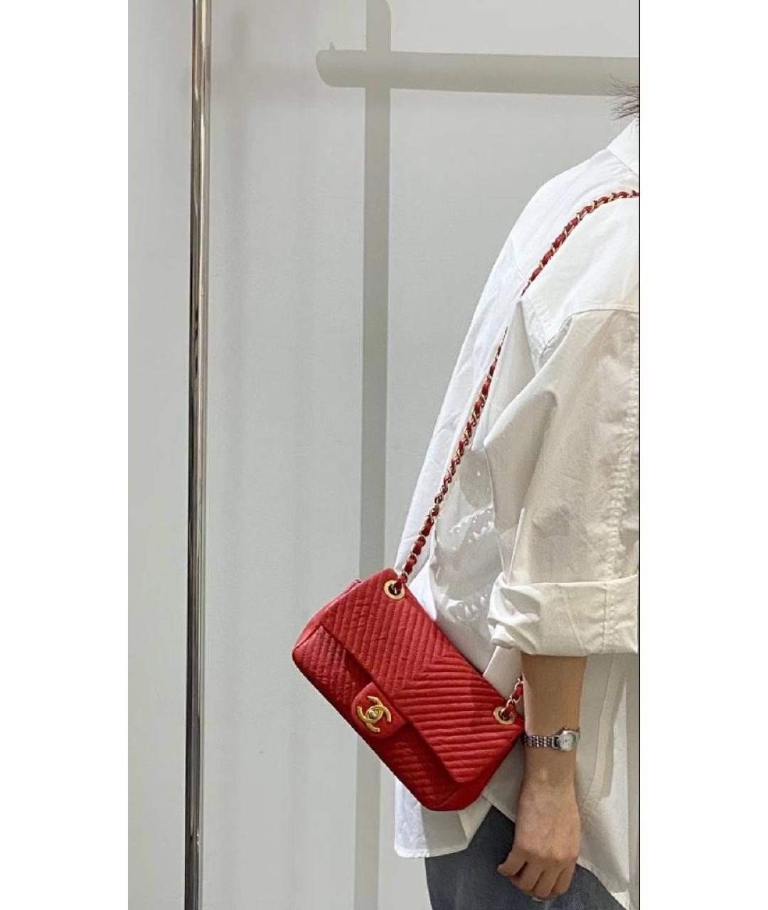 CHANEL Красная кожаная сумка через плечо, фото 8