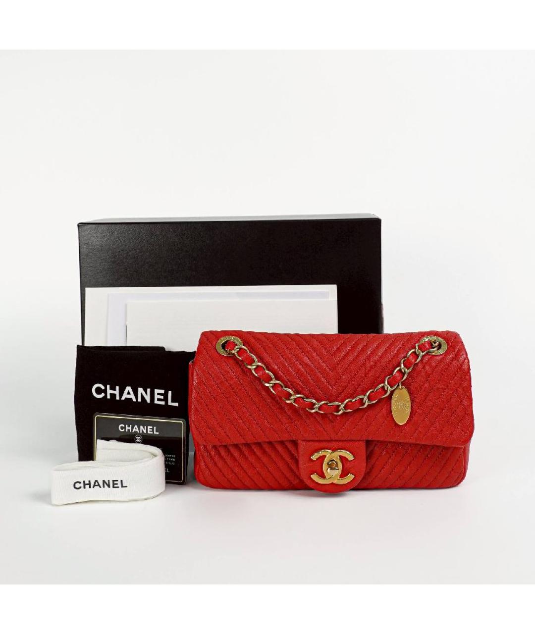 CHANEL Красная кожаная сумка через плечо, фото 3