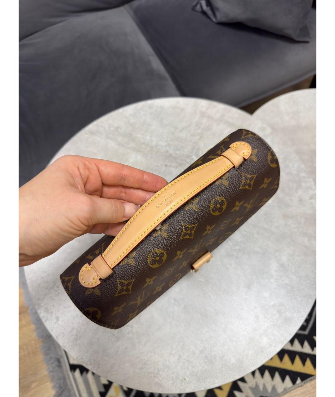 LOUIS VUITTON Коричневая сумка через плечо, фото 4