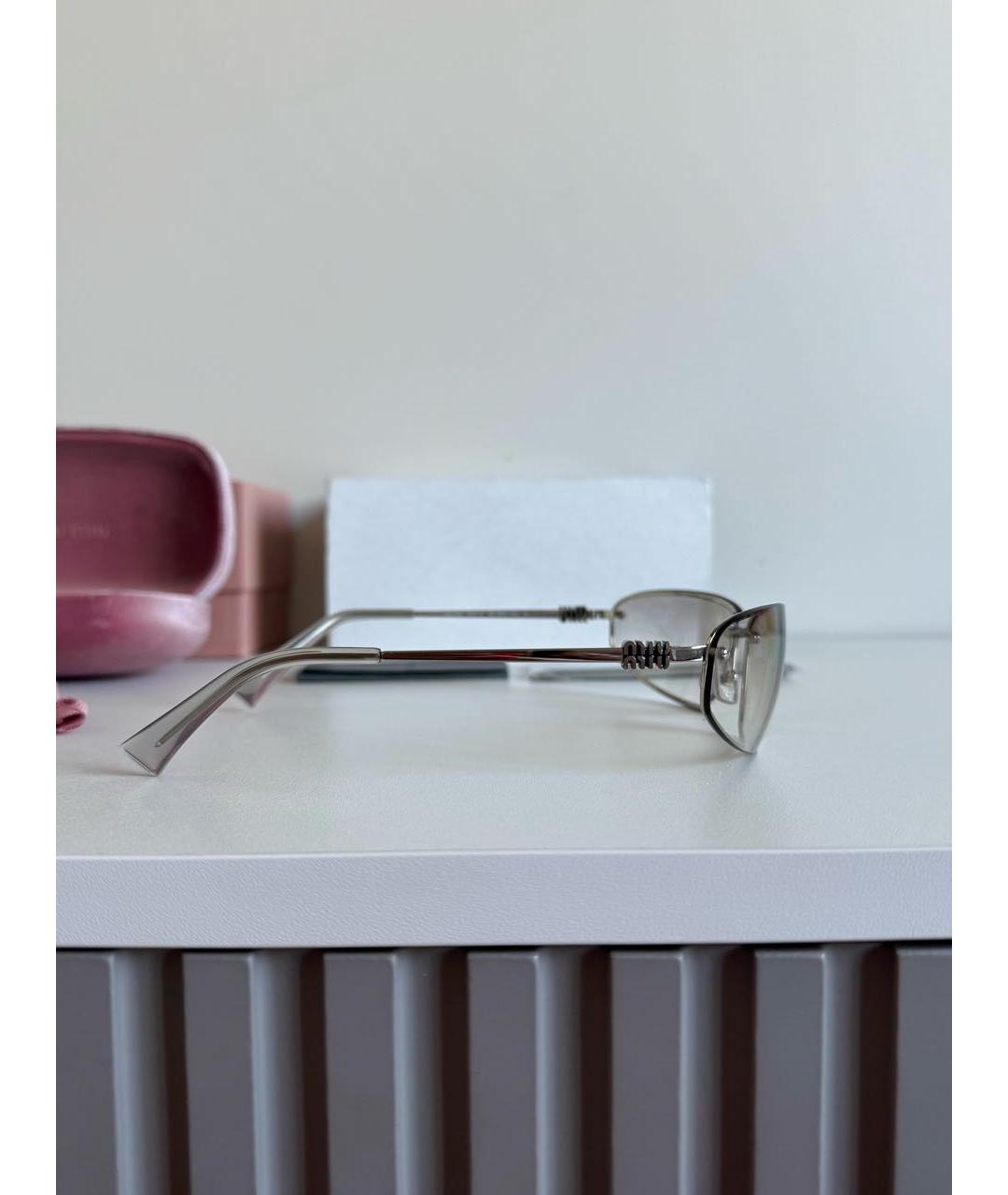 MIU MIU Серебряные пластиковые солнцезащитные очки, фото 7