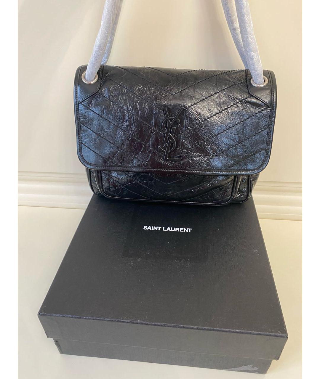 SAINT LAURENT Черная сумка через плечо из лакированной кожи, фото 6