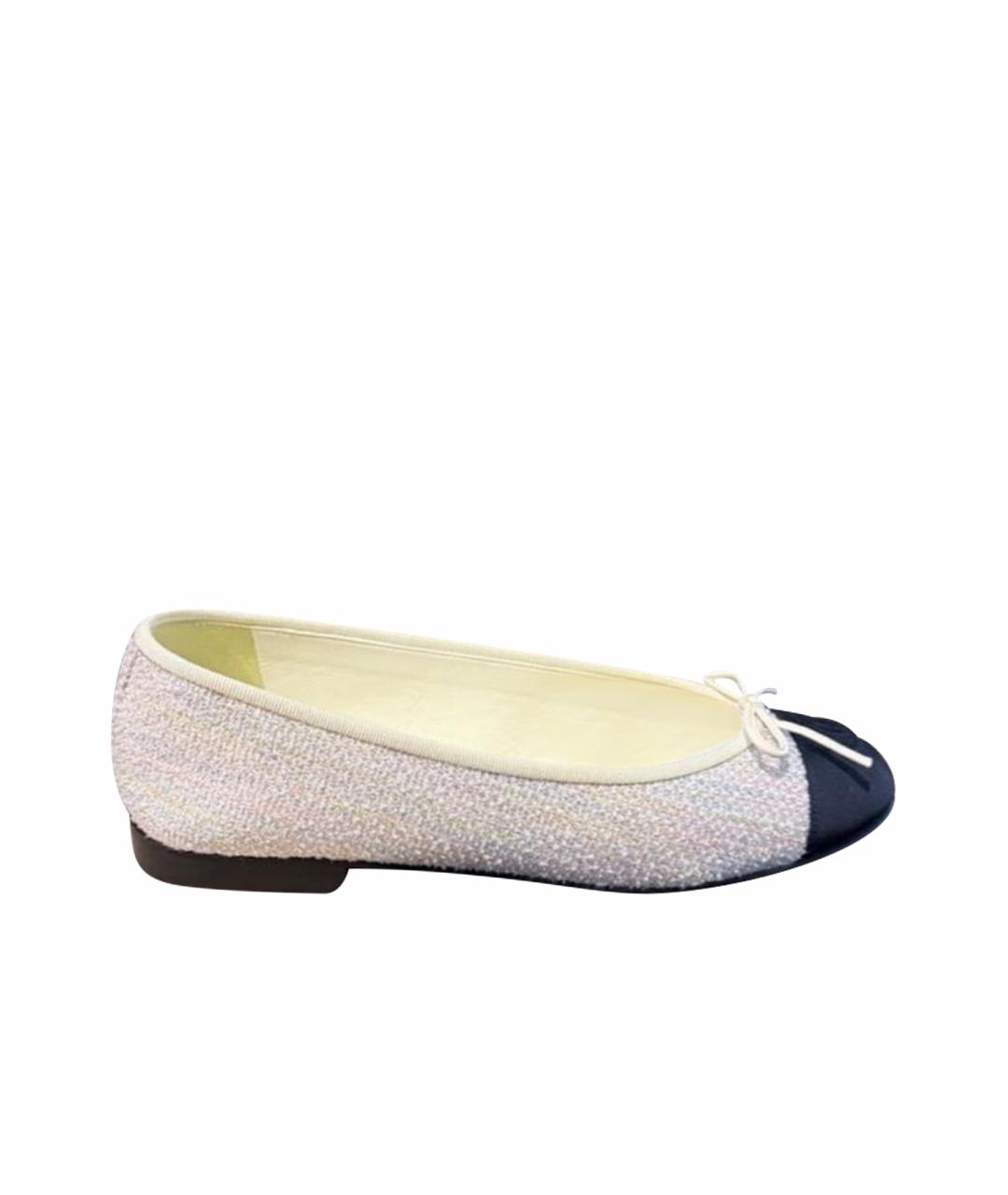 CHANEL Белые текстильные балетки, фото 1