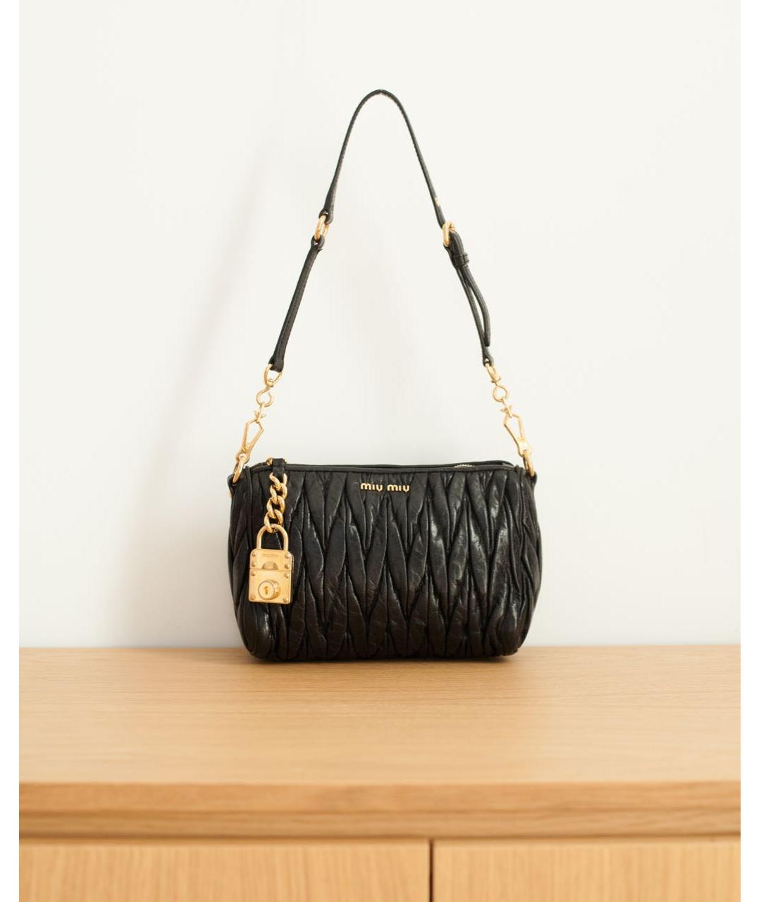 MIU MIU Черная кожаная сумка с короткими ручками, фото 8