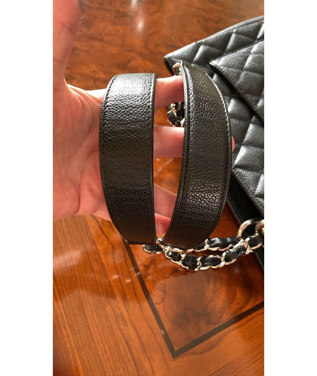 CHANEL Черная кожаная сумка с короткими ручками, фото 5