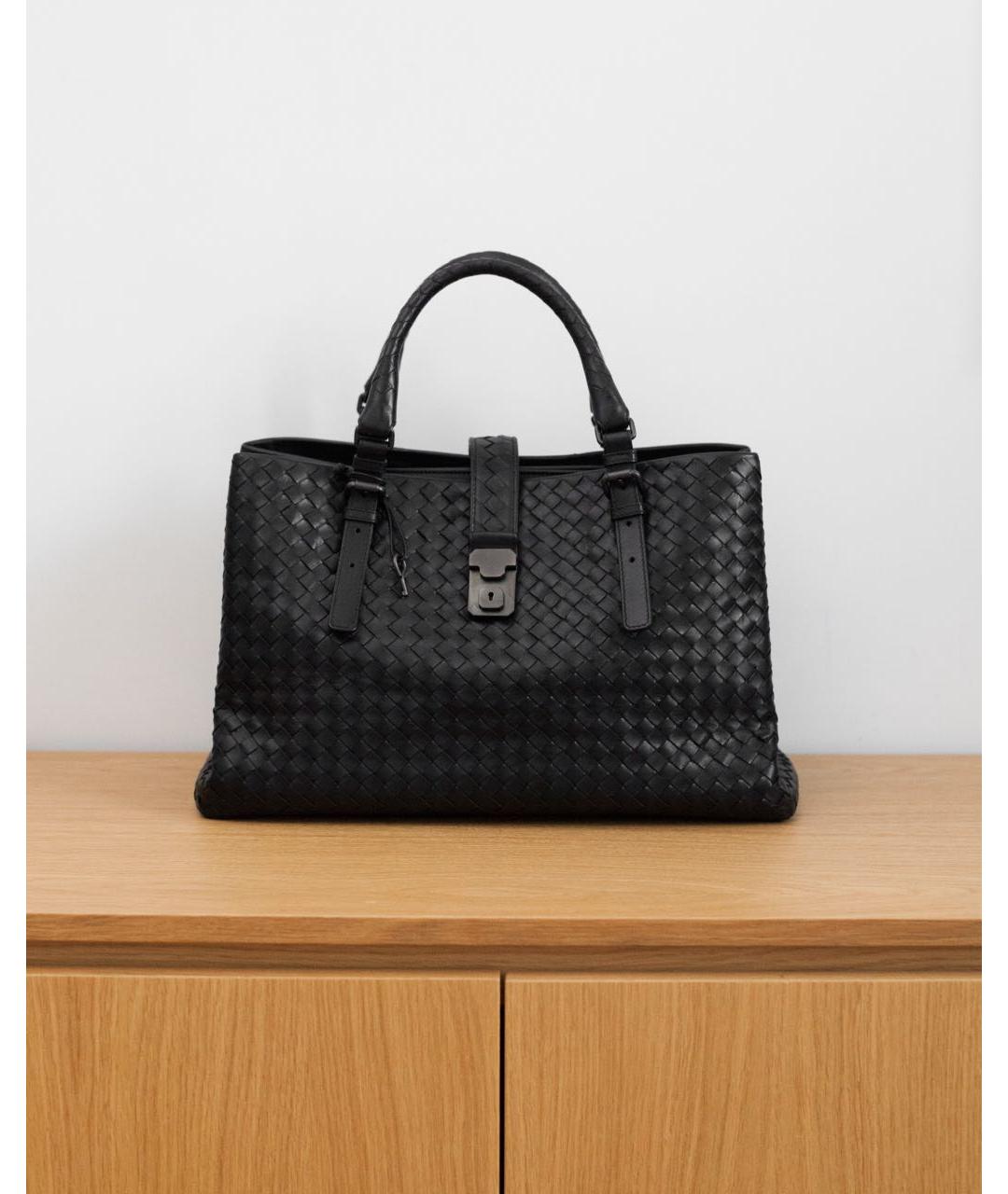 BOTTEGA VENETA Черная кожаная сумка с короткими ручками, фото 9