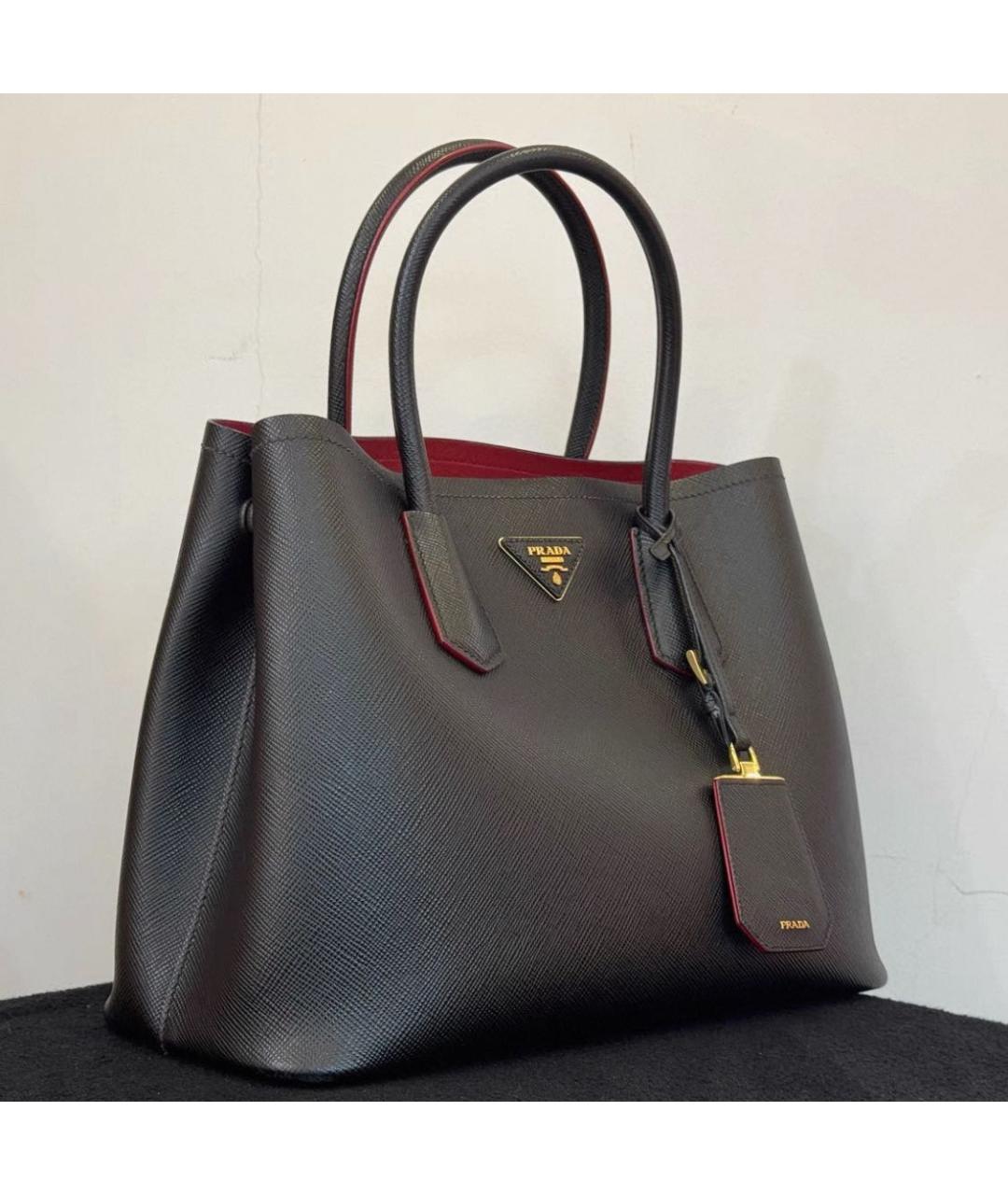 PRADA Черная кожаная сумка с короткими ручками, фото 3