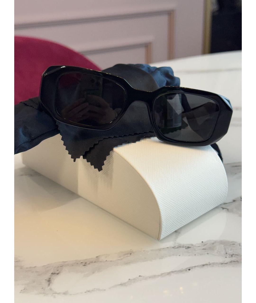PRADA Черные пластиковые солнцезащитные очки, фото 7