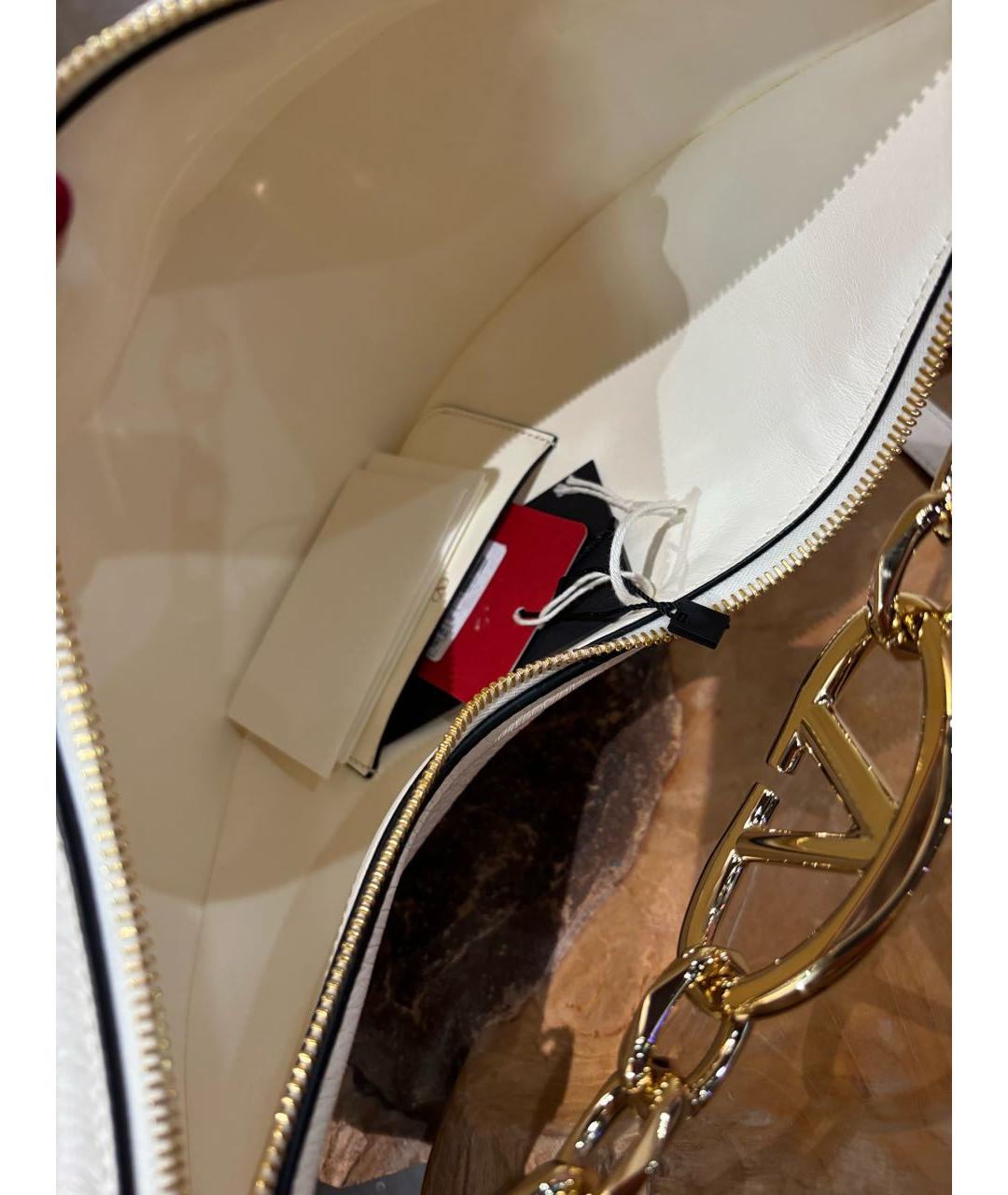 VALENTINO Бежевая кожаная сумка через плечо, фото 4