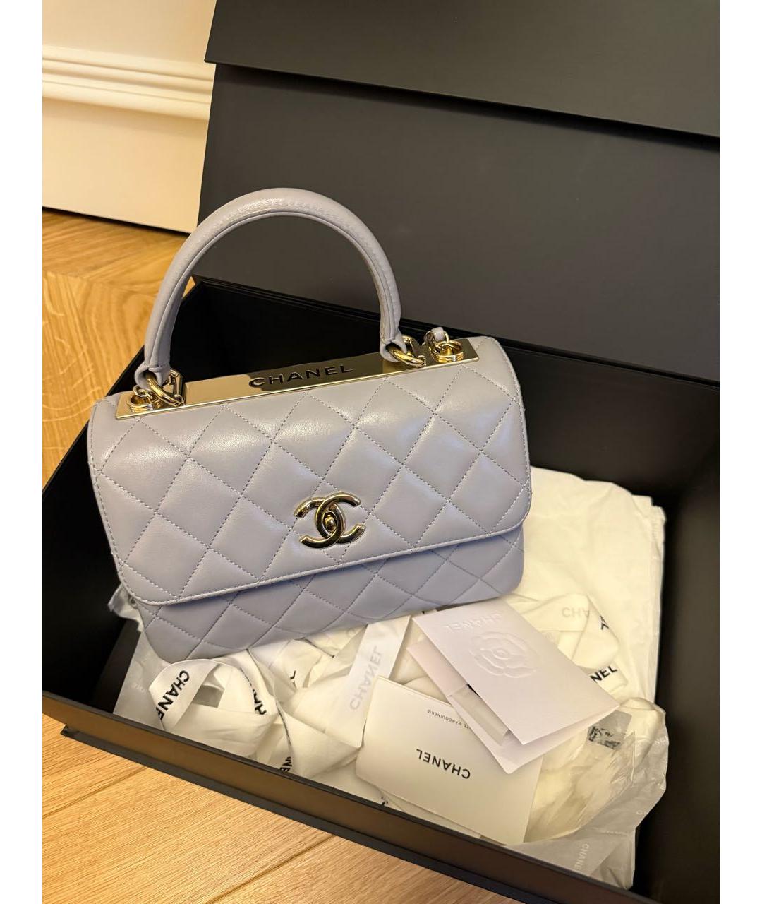 CHANEL Голубая кожаная сумка с короткими ручками, фото 5