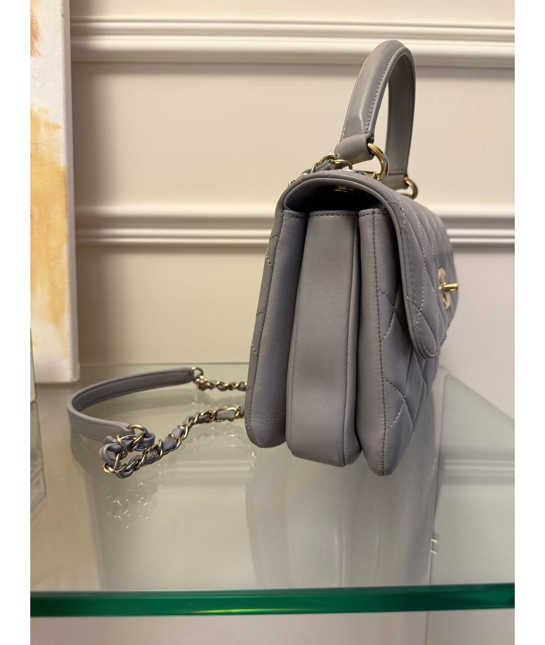 CHANEL Голубая кожаная сумка с короткими ручками, фото 2