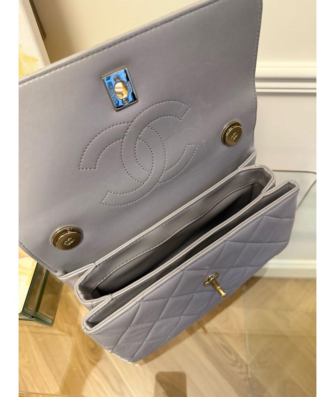 CHANEL Голубая кожаная сумка с короткими ручками, фото 4