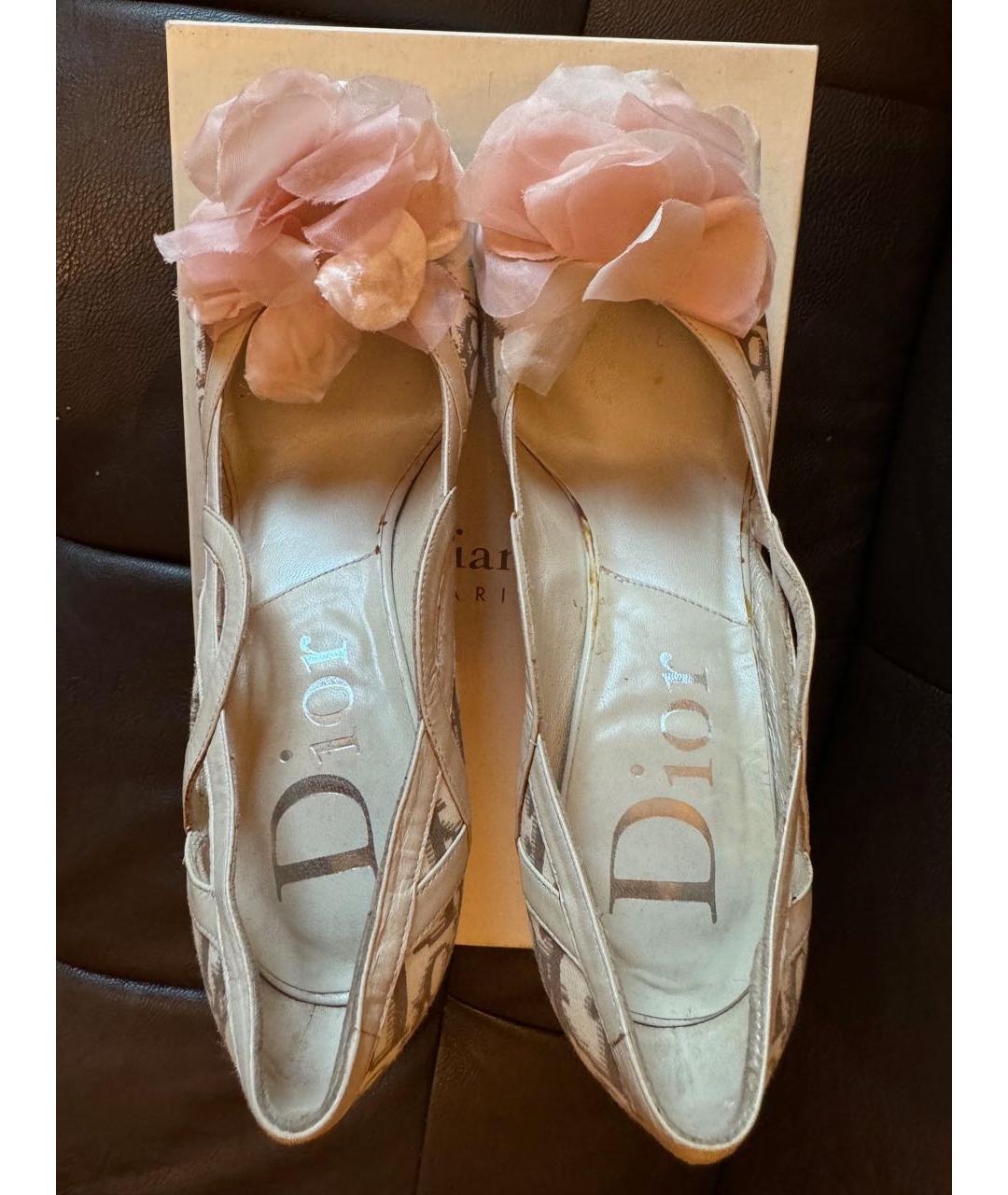 CHRISTIAN DIOR Бежевые текстильные туфли, фото 2