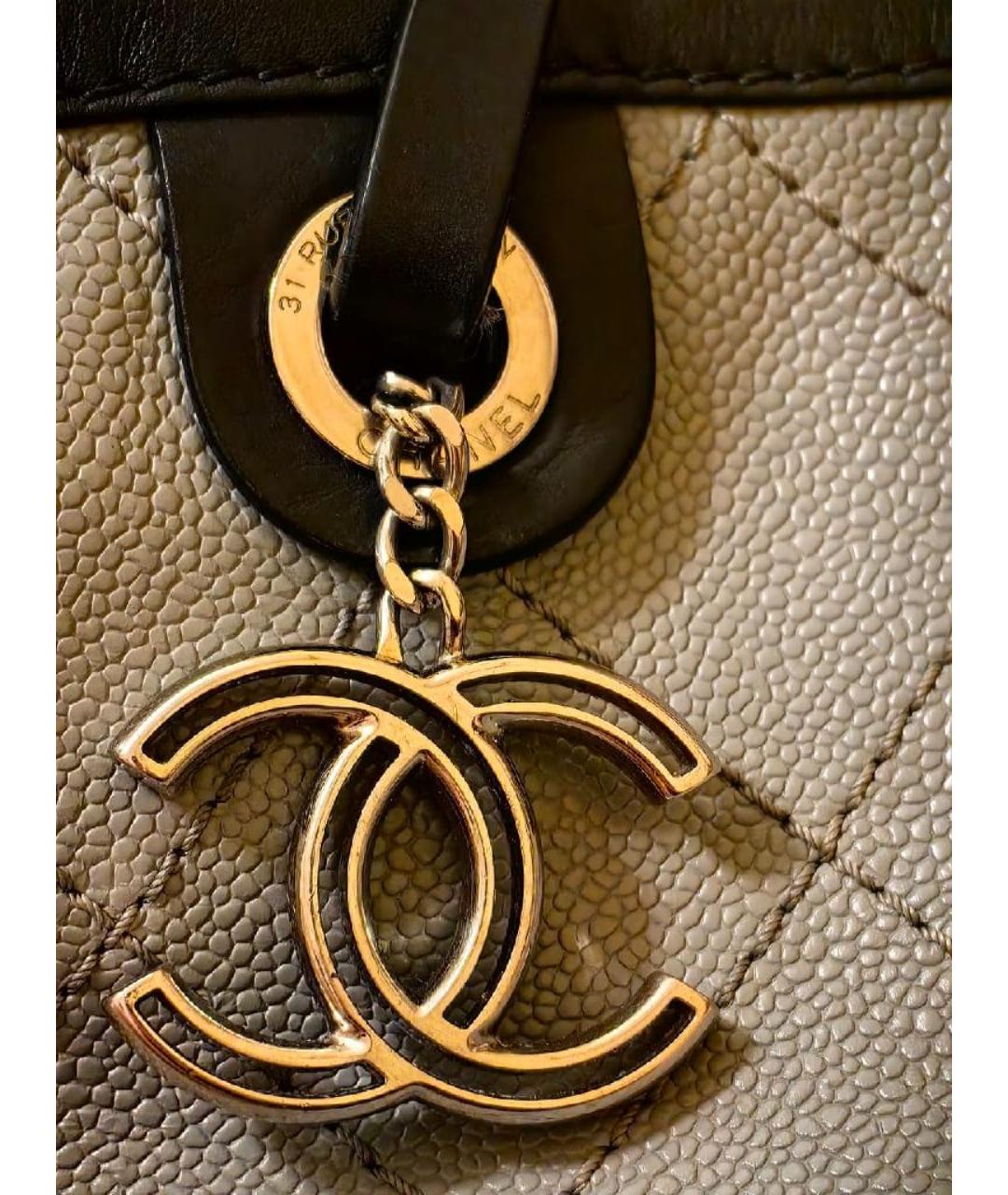CHANEL Антрацитовая кожаная сумка тоут, фото 3