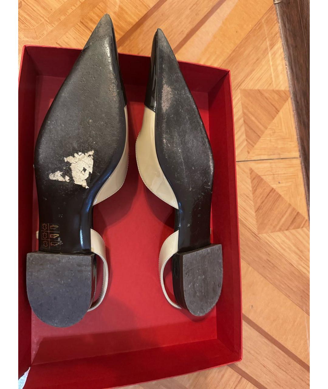 DOLCE&GABBANA Бежевые балетки из лакированной кожи, фото 4