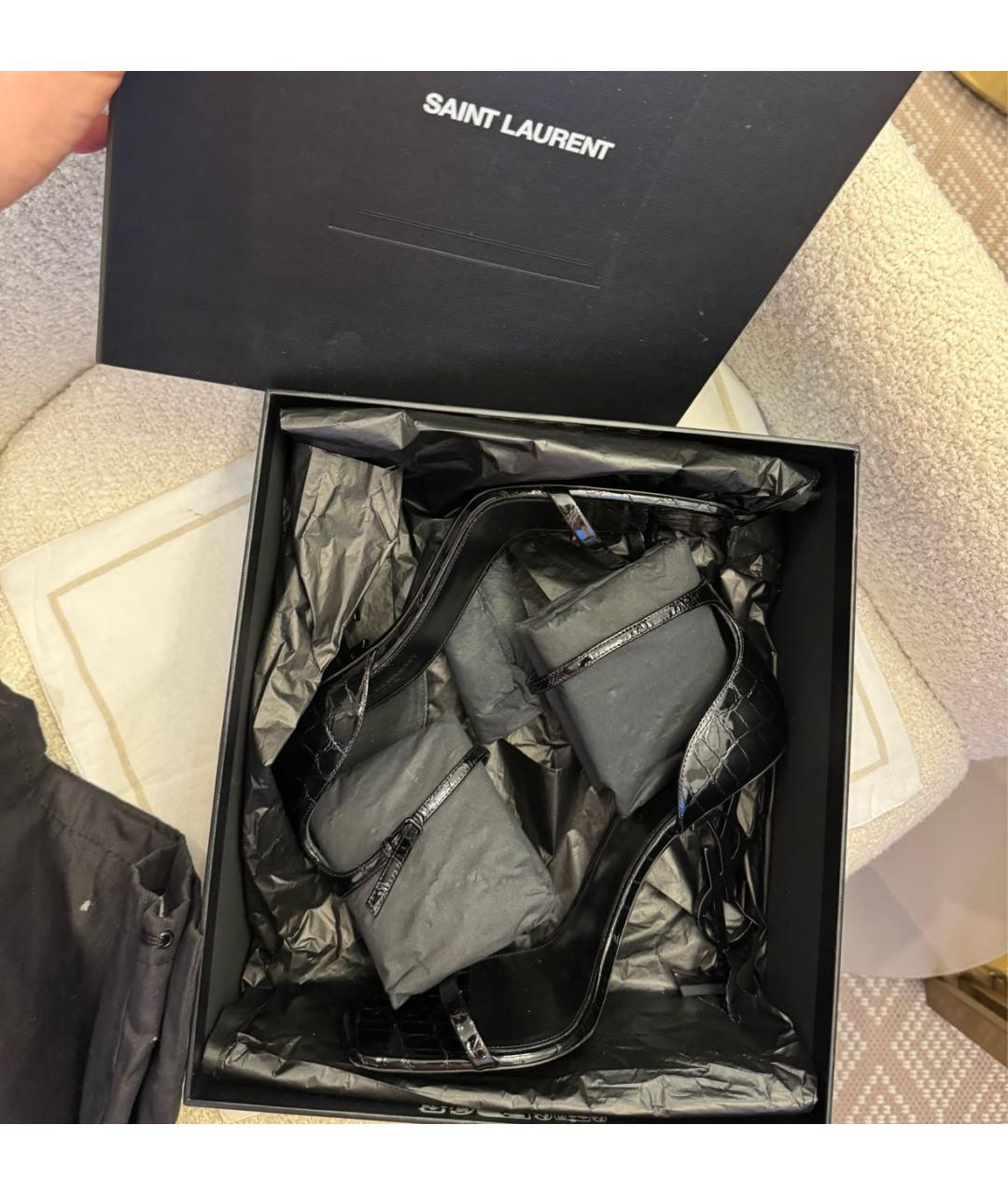 SAINT LAURENT Черные босоножки из лакированной кожи, фото 4