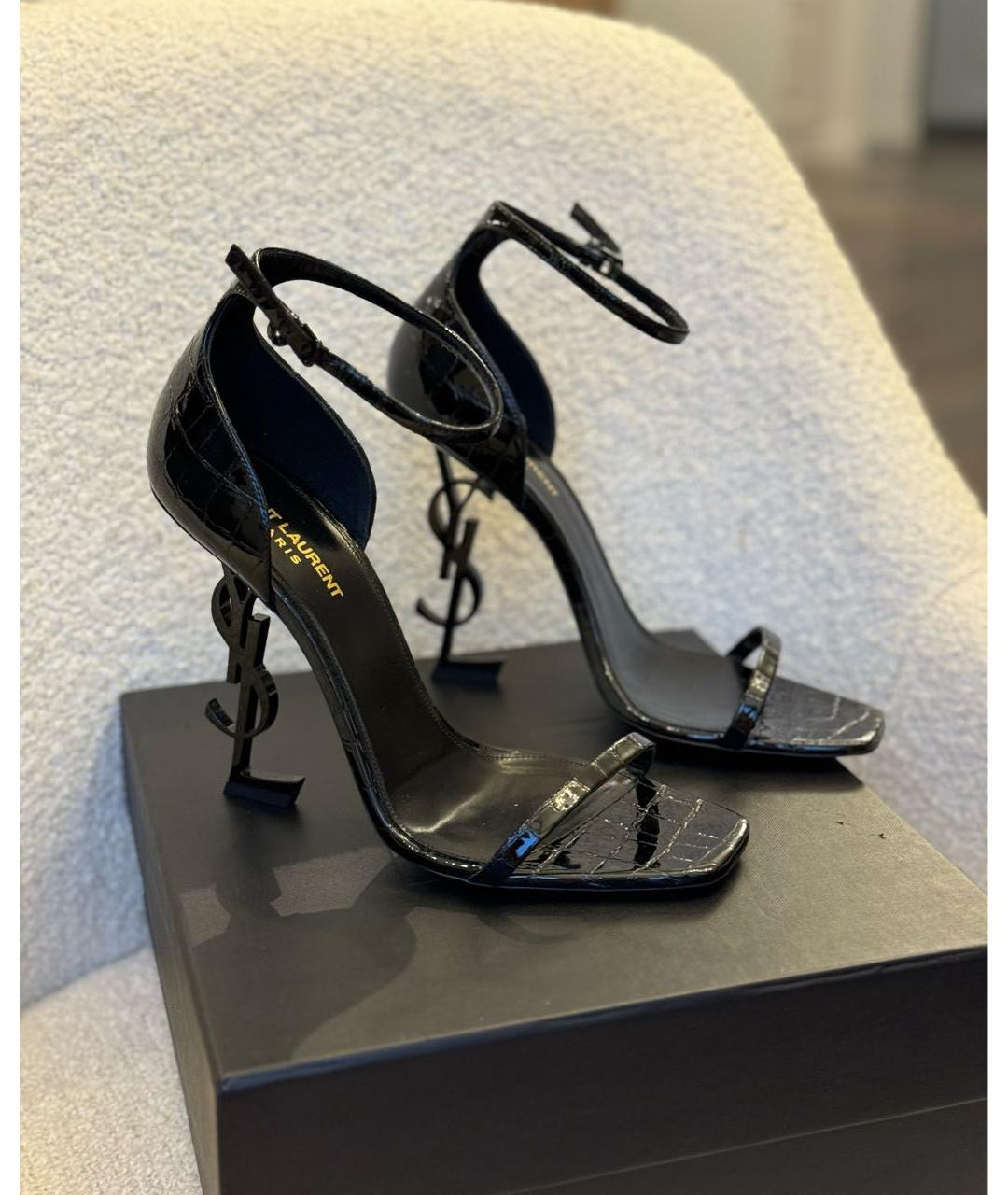 SAINT LAURENT Черные босоножки из лакированной кожи, фото 5