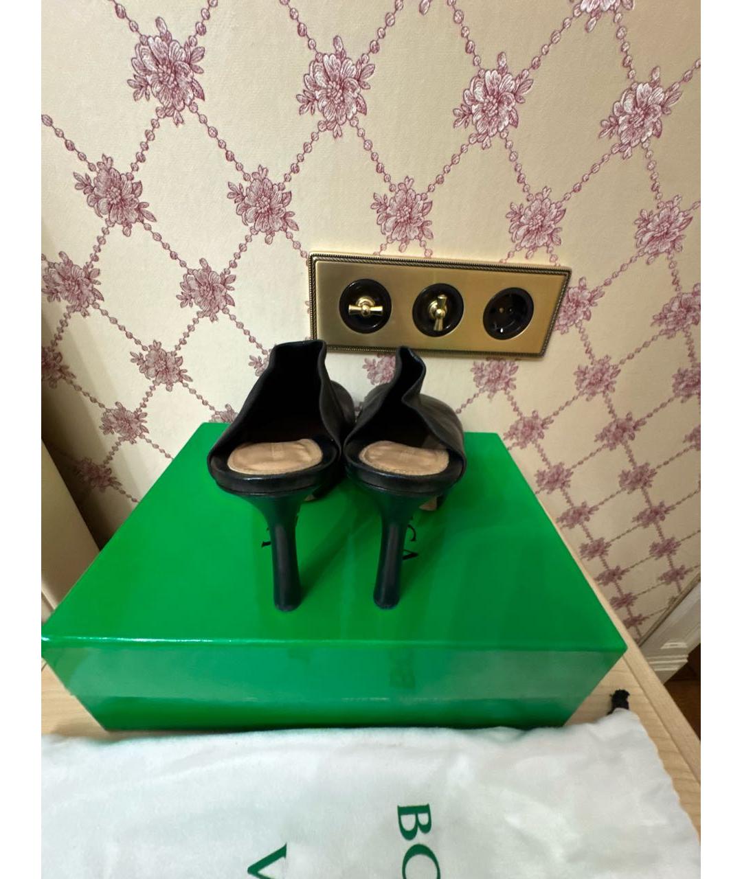 BOTTEGA VENETA Черные кожаные сабо, фото 4