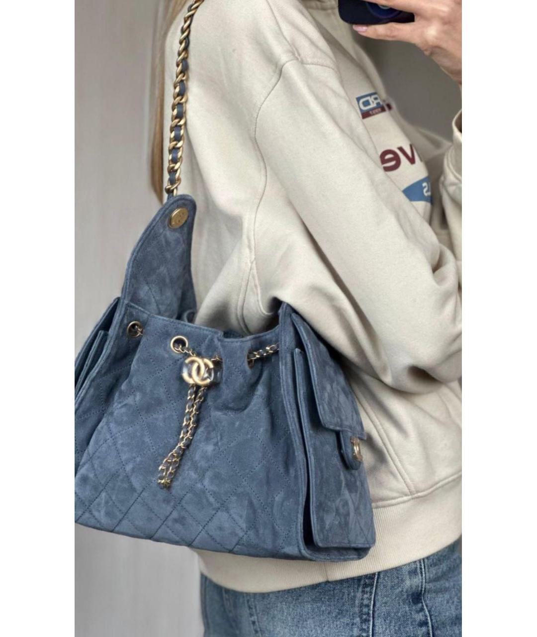 CHANEL Голубая замшевая сумка тоут, фото 3