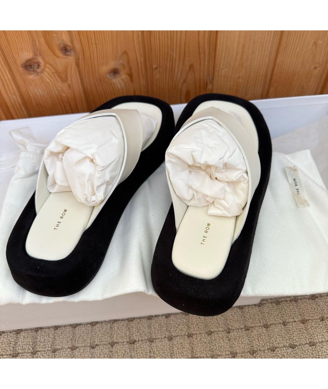 THE ROW Белые кожаные шлепанцы, фото 4