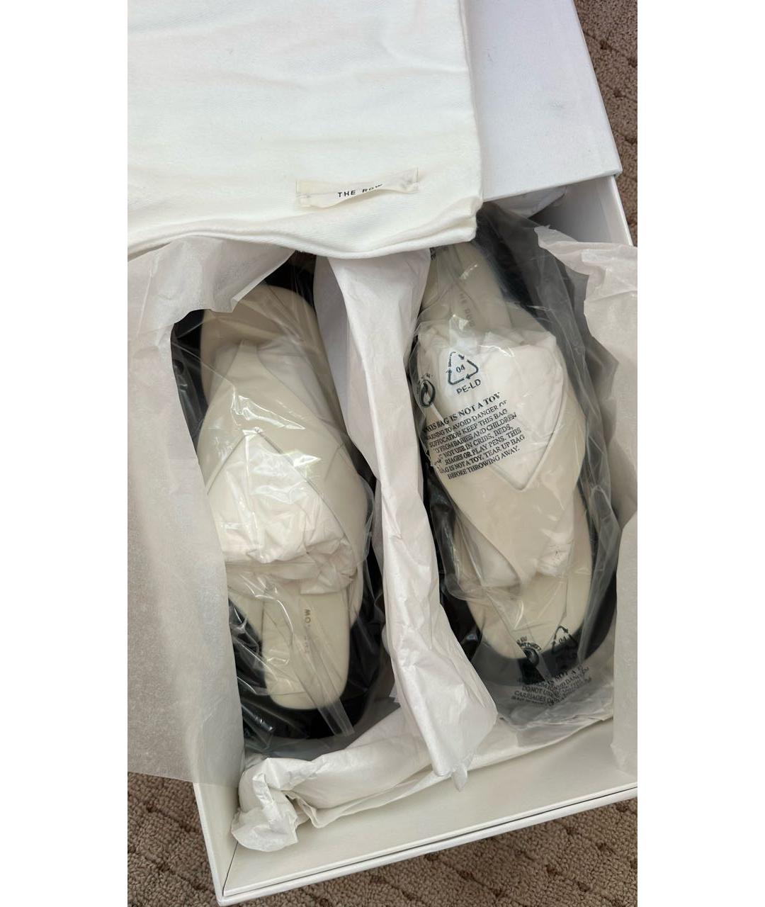 THE ROW Белые кожаные шлепанцы, фото 5