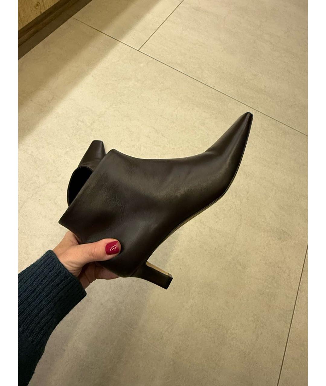 THE ROW Коричневые кожаные ботильоны, фото 5