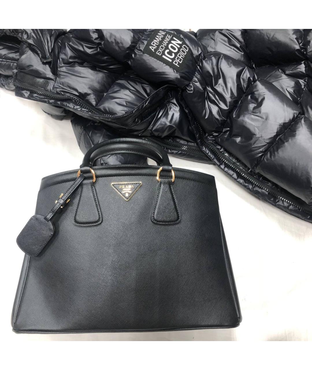 PRADA Черная кожаная сумка с короткими ручками, фото 9