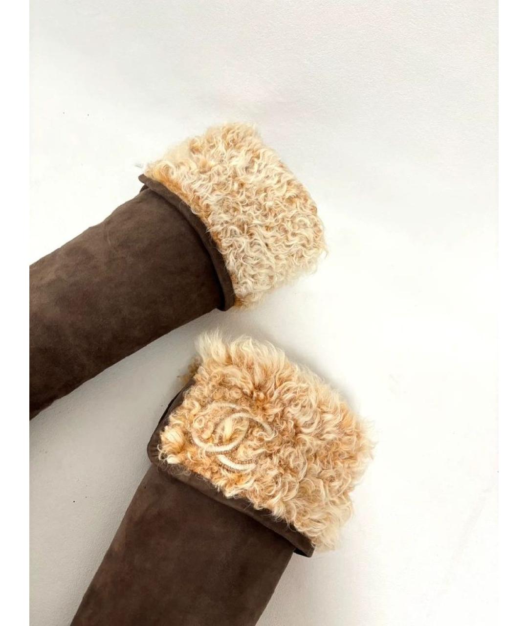 CHANEL Коричневые замшевые сапоги, фото 3