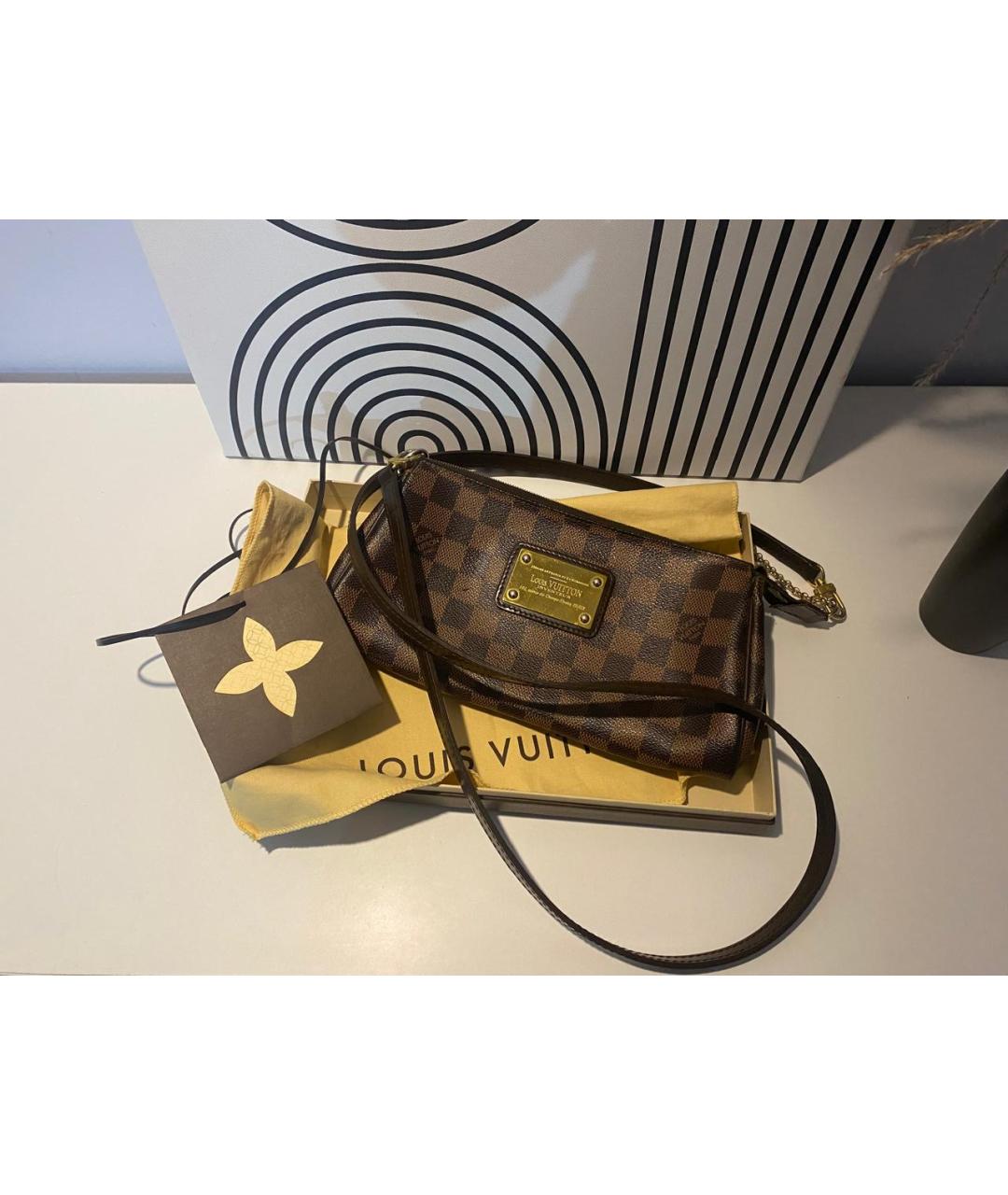 LOUIS VUITTON Коричневая сумка через плечо, фото 7