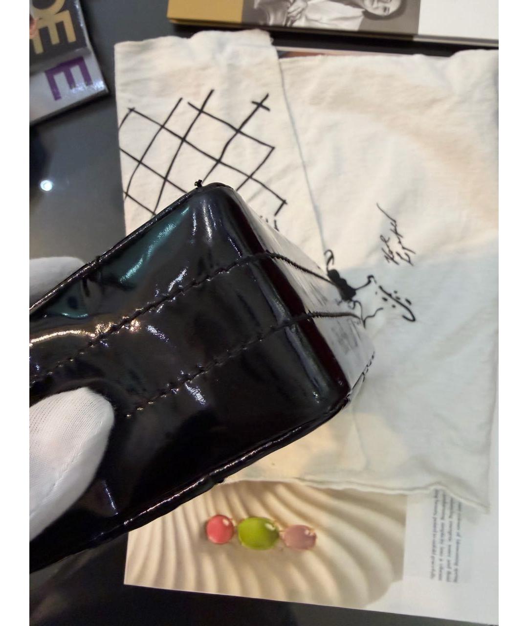 CHANEL Черная сумка через плечо из лакированной кожи, фото 6