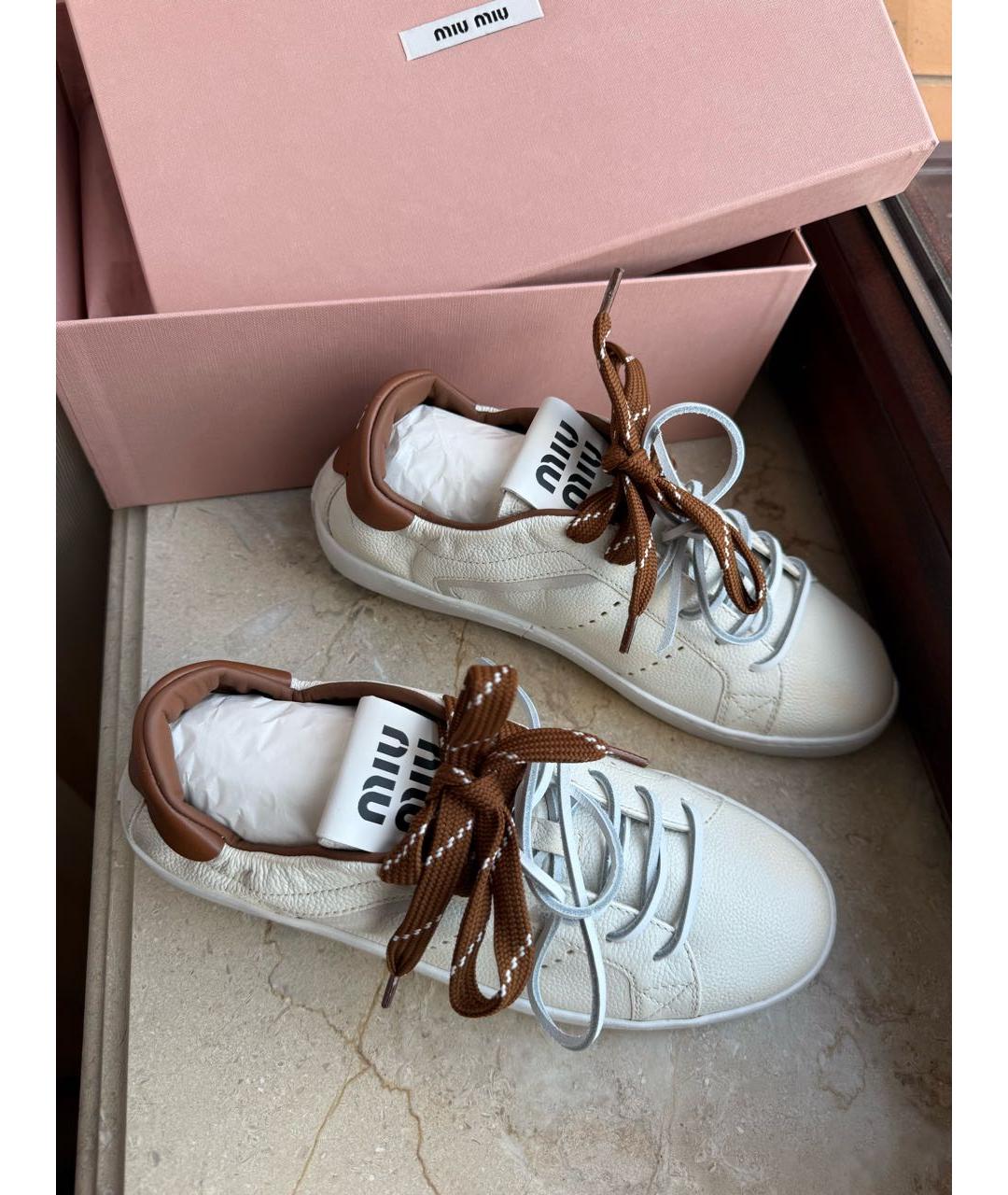 MIU MIU Белые кожаные кеды, фото 4