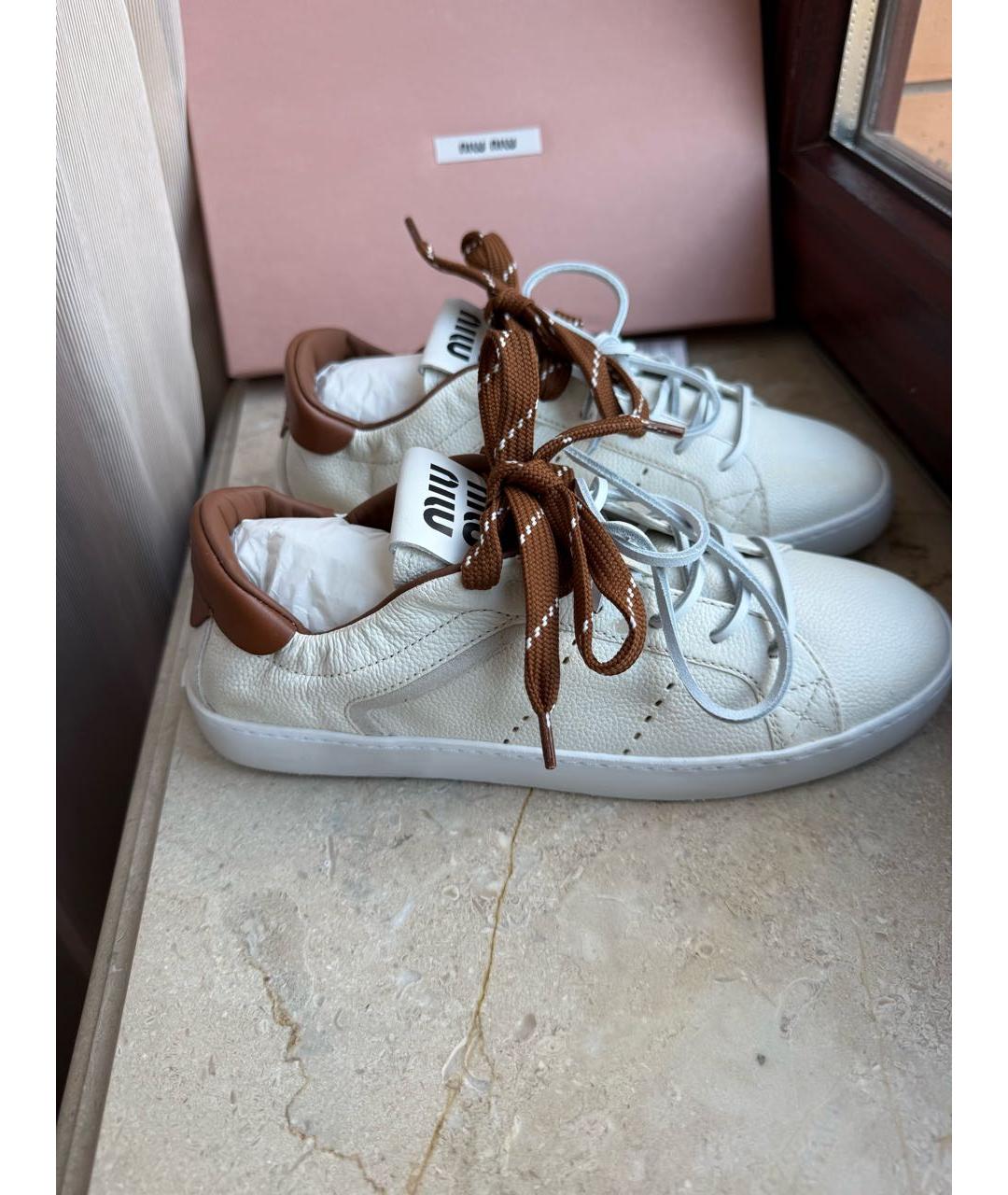 MIU MIU Белые кожаные кеды, фото 2