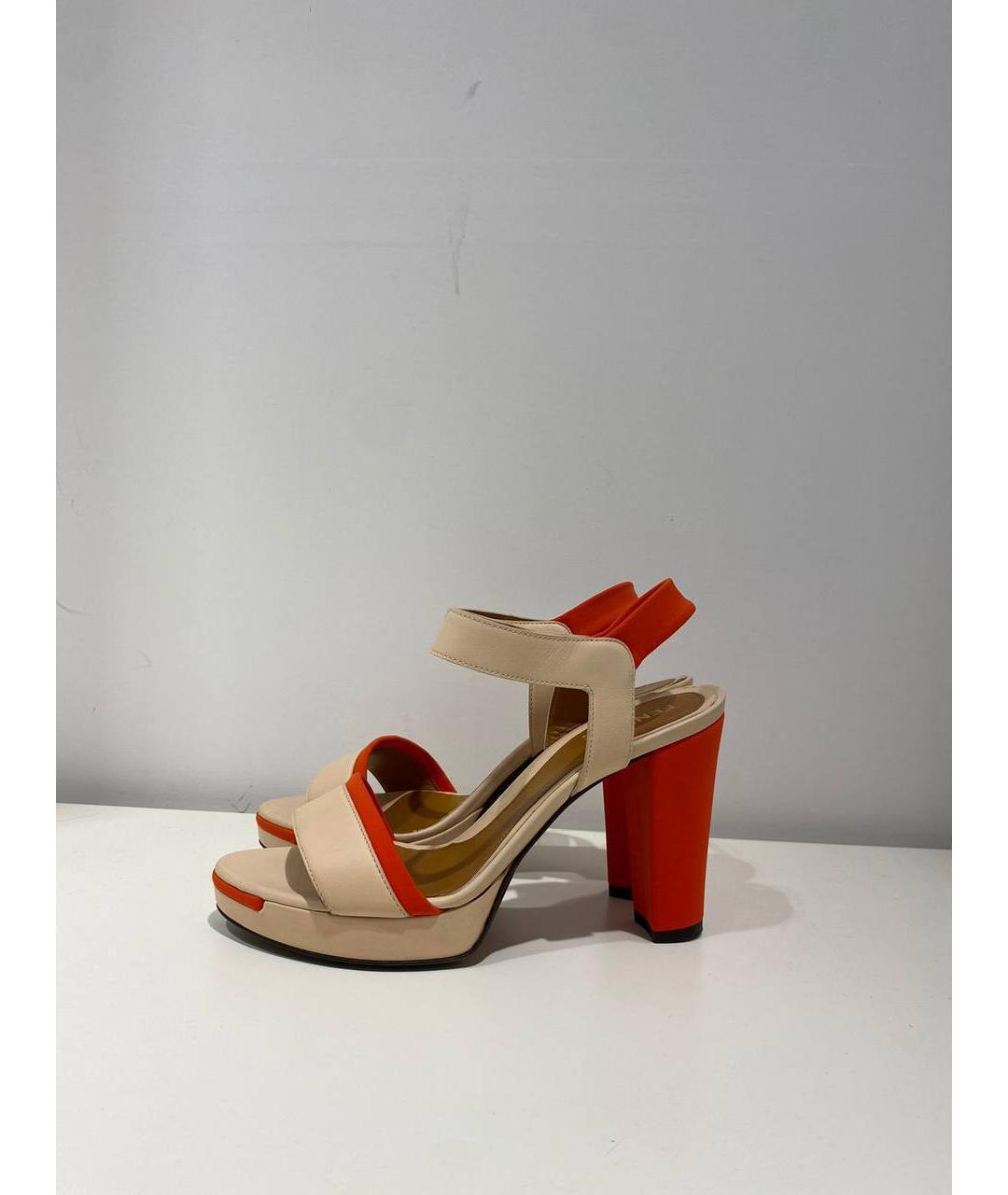 FENDI Бежевые кожаные туфли, фото 4