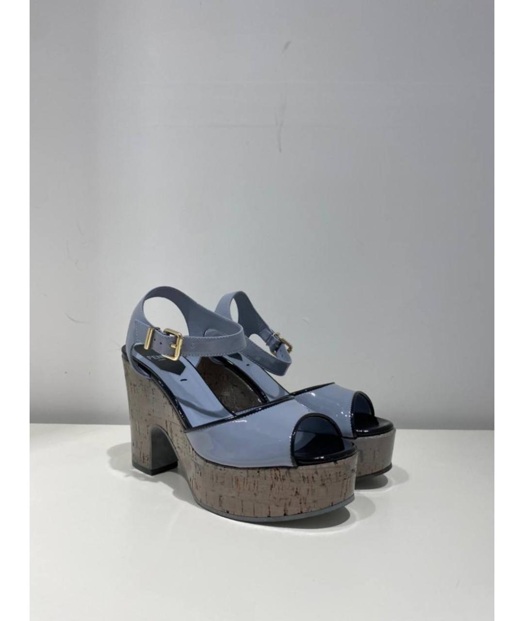 FENDI Голубые кожаные босоножки, фото 2