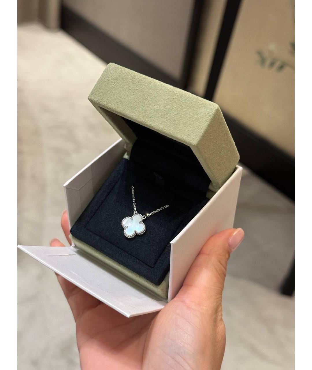 VAN CLEEF & ARPELS Белый кулон из белого золота, фото 2