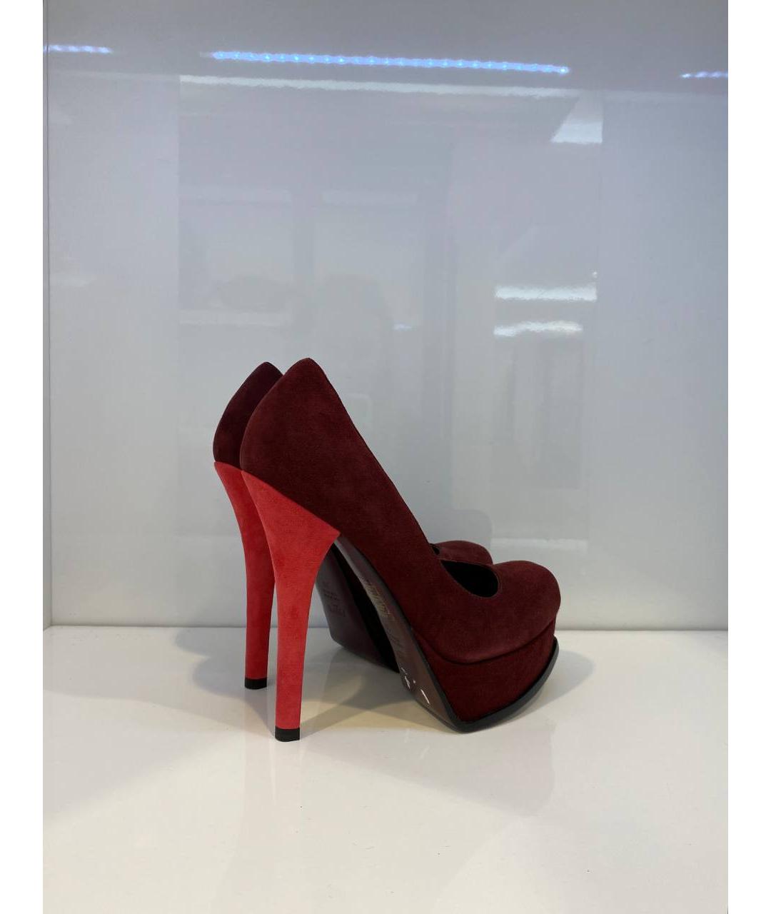 FENDI Красные замшевые туфли, фото 2