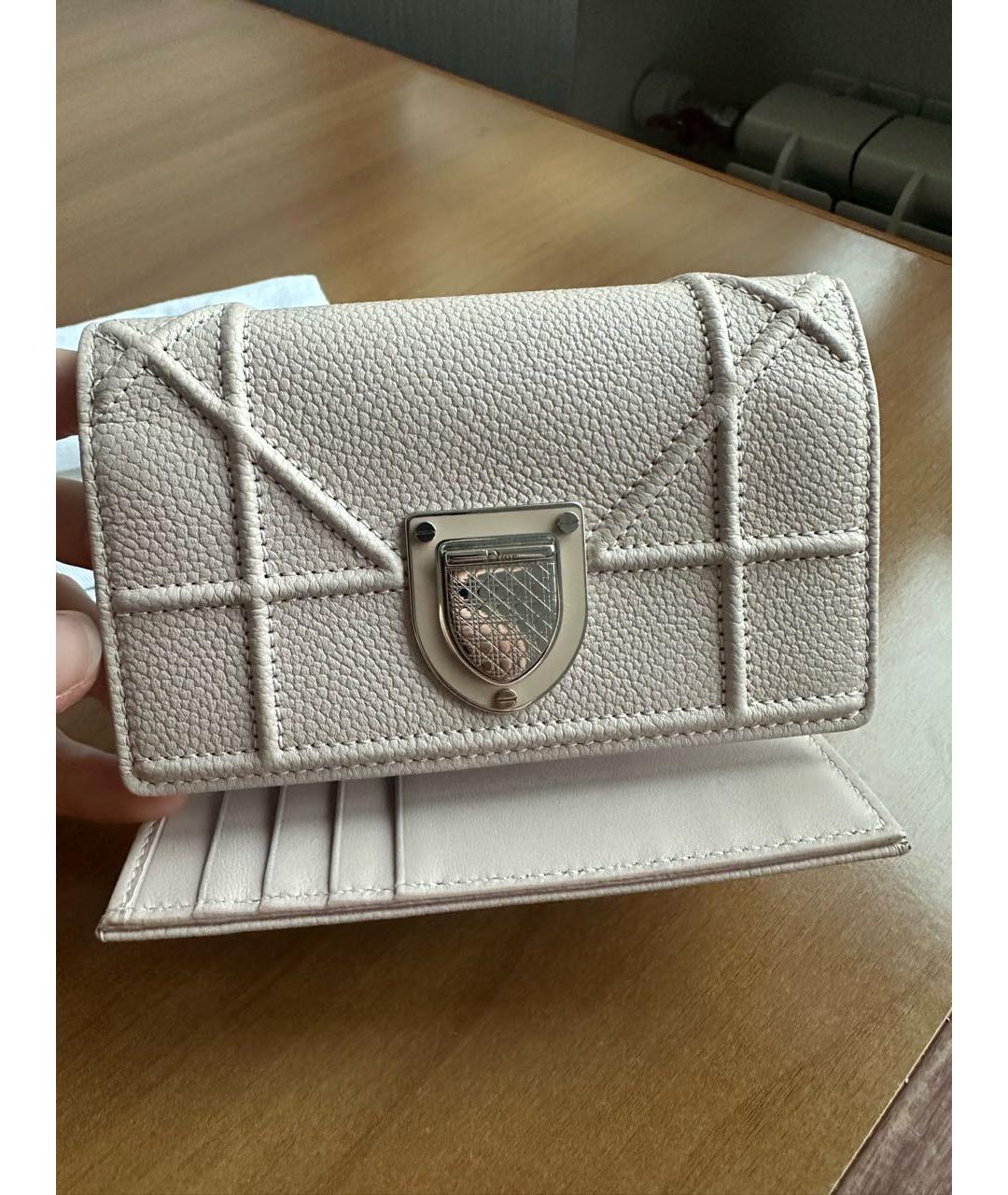 CHRISTIAN DIOR Бежевый кожаный кошелек, фото 4