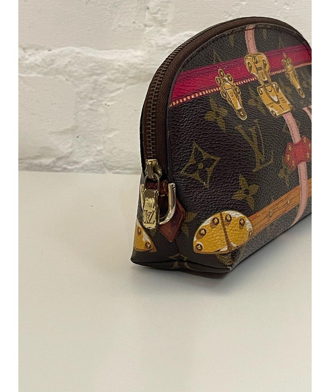 LOUIS VUITTON Коричневая кожаная косметичка, фото 3