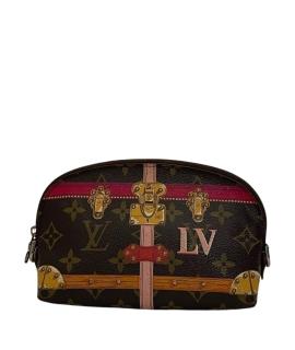 LOUIS VUITTON Косметичка