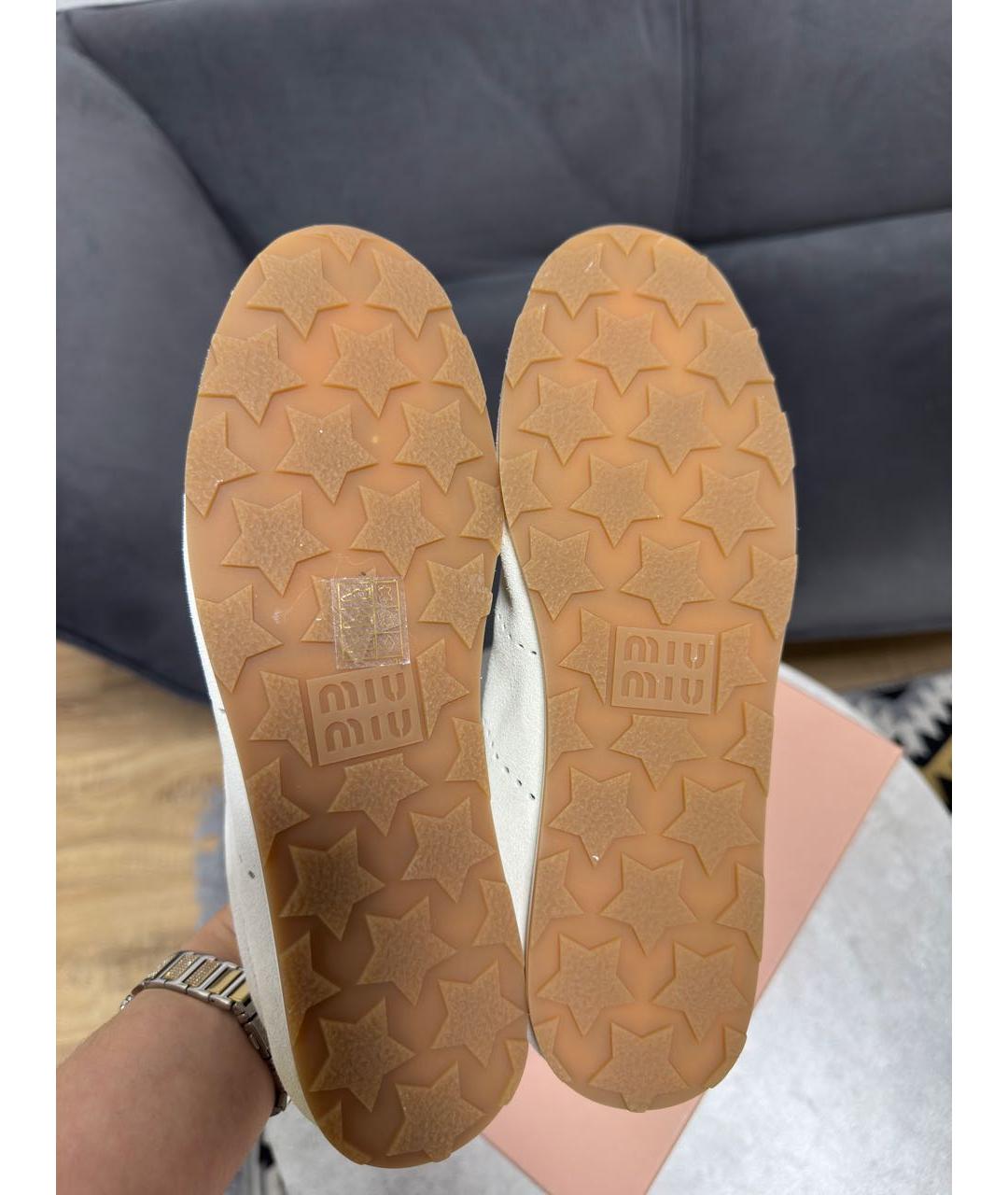 MIU MIU Бежевые замшевые кеды, фото 6