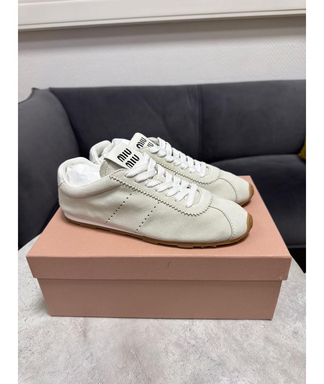 MIU MIU Бежевые замшевые кеды, фото 7