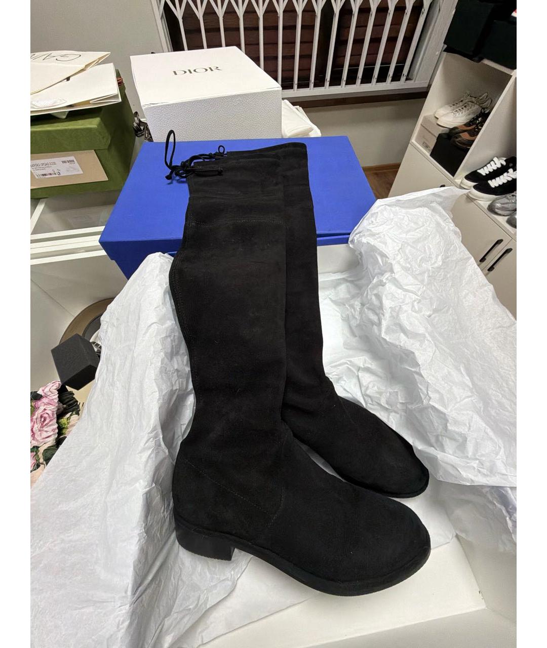 STUART WEITZMAN Черные замшевые ботфорты, фото 7