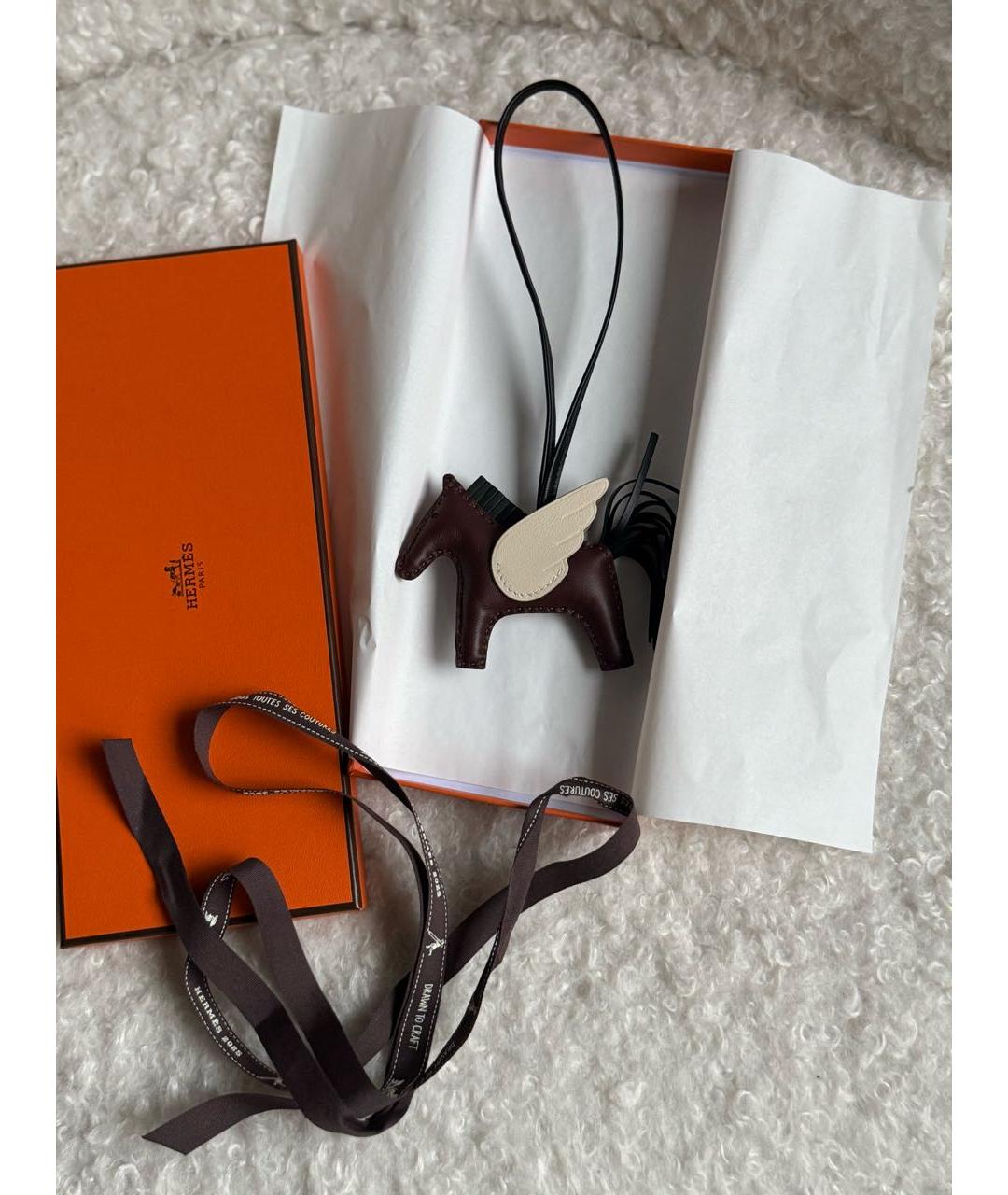 HERMES Бордовый брелок, фото 3